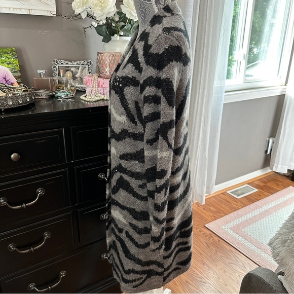 Chico’s Sequin Zebra Print Open Front Long Cardigan Sweater Size 1 (M/L) - Picture 7 of 14